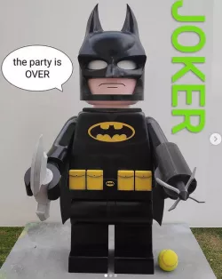 LEGO BATMAN : 74 cm !!!!