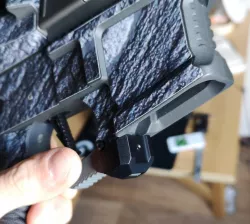 Quick release mag catch arp 9