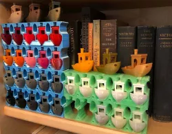 #3DBenchy Dry Dock Display Stand