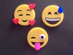 Emoticons for fridge magnets and key chains