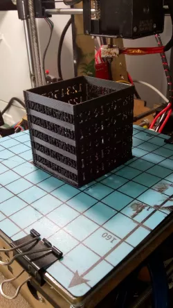 Pen holder with numbers - Portapenne con numeri