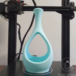 Purungo Vase
