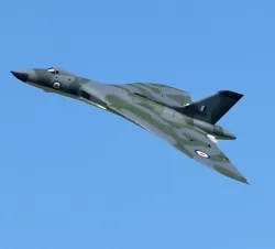 Avro Vulcan B2 RC Model (1/32 scale, 950mm span)