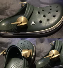 Crocs: Flash pin