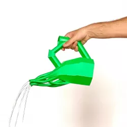 Squid-shaped watering can
