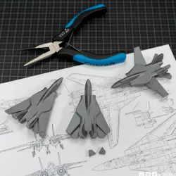 Print-in-place and articulated F14 Jet Fighter with Improved Wingdesign