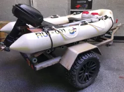 RC 1/10 ZODIAC + Trailer scale