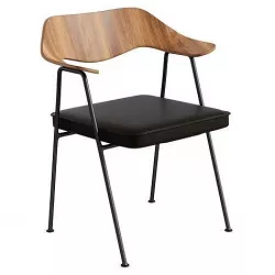 Case Robin Day 675 Chair 3D model