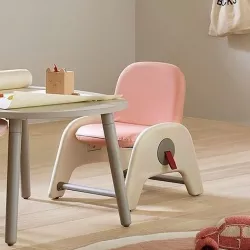 Attiai Childrens Chair 3D model