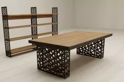 EXECUTIVE TABLE Low-poly 3D model