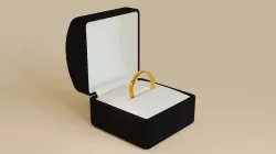 Gold Ring X and Box 07 - Anel de Ouro  3D model