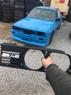BMW E30 grill