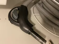 CanVac central vacuum cleaner handle hanger