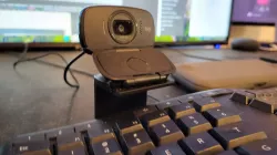 Logitech Camera Stand