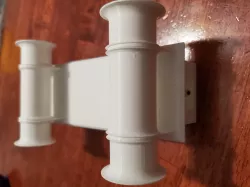 Minimal width universal spool holder for drybox
