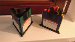 Floppy Disk Desktop Pen / Writing Equipment Holder / Organiser