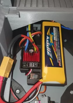 Remixed Yet another OpenRC F1 electronics holder 