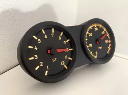 Speedometer Clock with plotted watch face