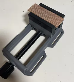 Step Jaw for E-Vise V2 by FFFTechnology