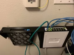 Ubiquiti Cloud Key Switch Light Rack Mount