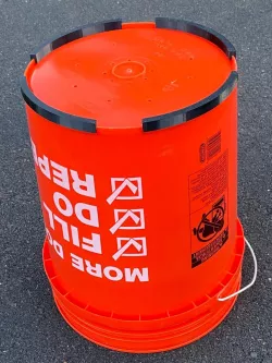 5 Gallon Bucket Garden Drainage Stands