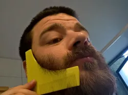 Beard shaping tool