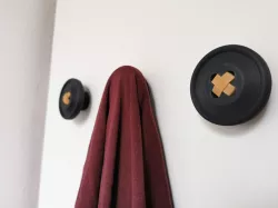 Button wall hook