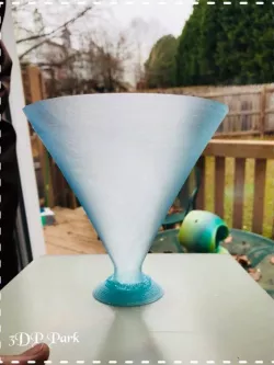 Cocktail glass