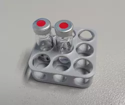 Configurable rack for HPLC and other vials