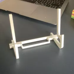 Horizontal phone stand