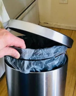 Ikea STRAPATS 3-gal Garbage Can Liner Retainer