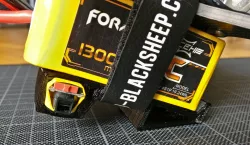 LipoGuard: TPU battery protector with slot for DroneKeeper Mini and 25° angle