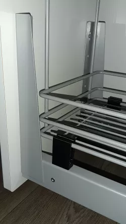 Oresi wire basket holder