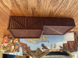 Quacks box, flat and taller