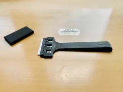 Razor blade scraper