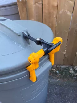 Rubbermaid Garbage Can Handle