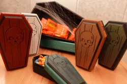 Twist Lock Coffin