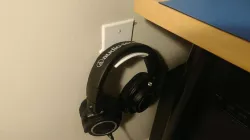 Wall Plate Headphone Holder