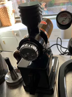 Xeoleo 600n single dosing hopper and bellows