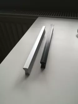 Cabinet handle