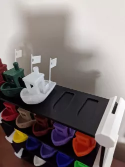Customizable Benchy Shelf