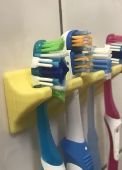 Cute Toothbrush holder 