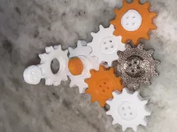 GEAR SCREW SHIRT BUTTON