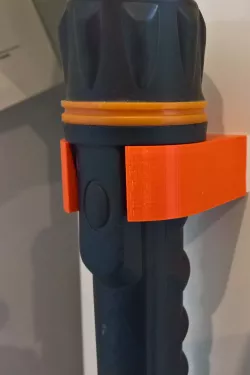 Generic & Parametric Flashlight Holder