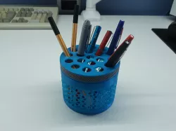 Gyroid pen holder with knurled screw cap