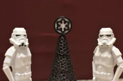 Hybrid Voronoi Christmas Tree - Deathstar Issue