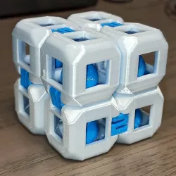 Infinity Cube with balls inside