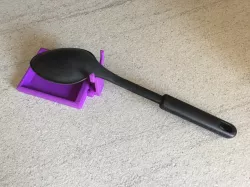 Kitchen spoon holder