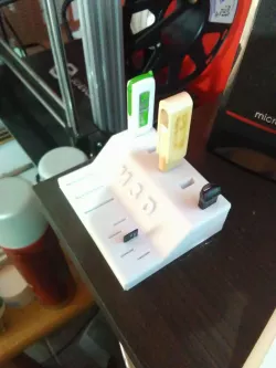 Porta PenDrive y SD