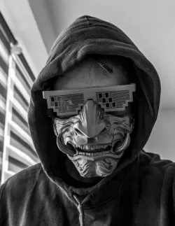 Samurai Mask Model 2